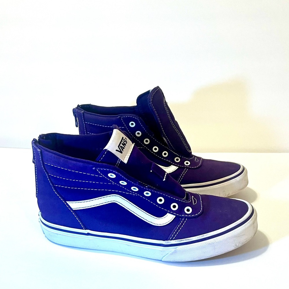 Vans Purple High Top Sneakers Rear Zip  Missy SZ 5.0- W-6.5